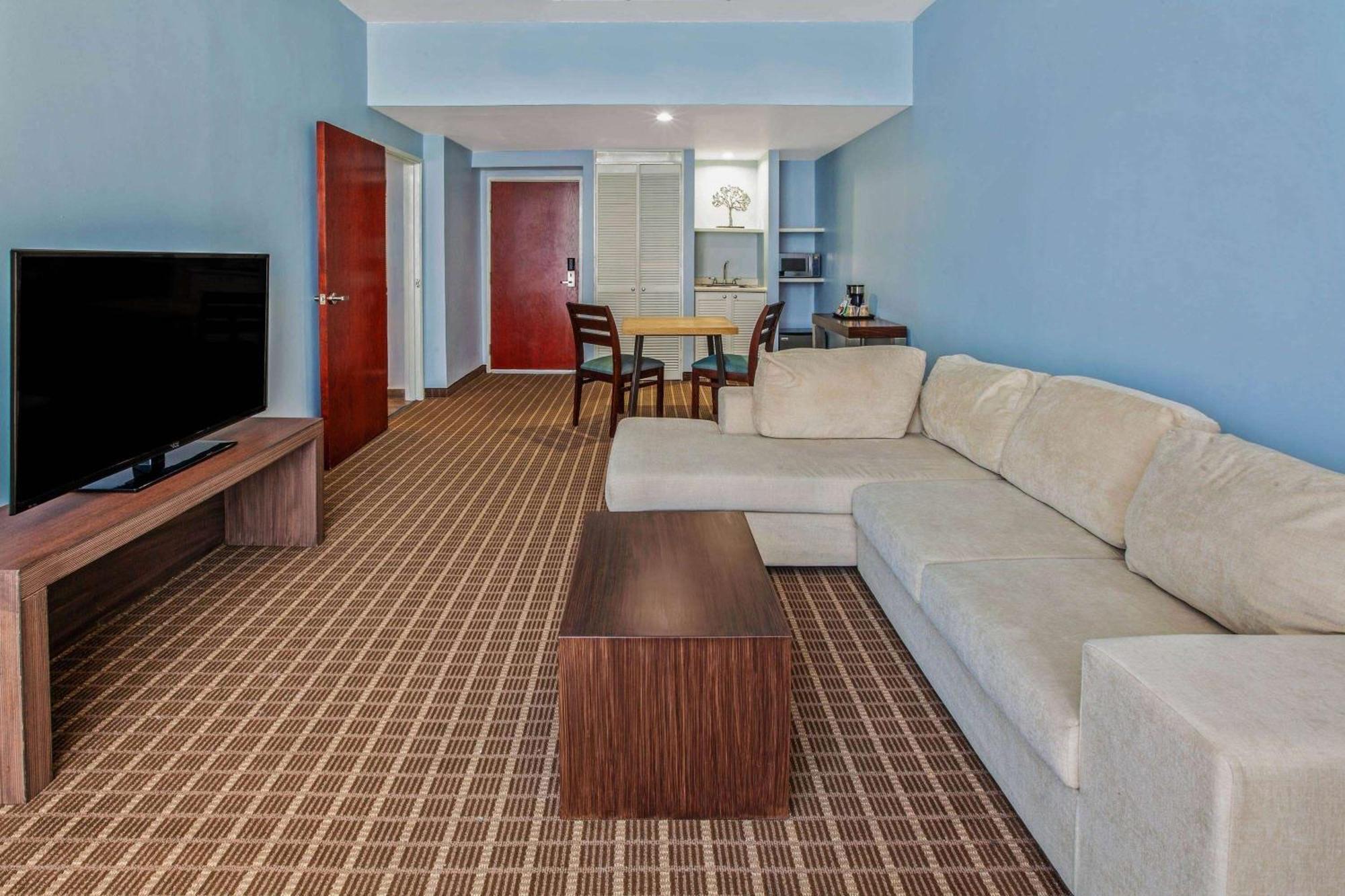 Chn Hotel Monterrey Norte, Trademark Collection By Wyndham Extérieur photo